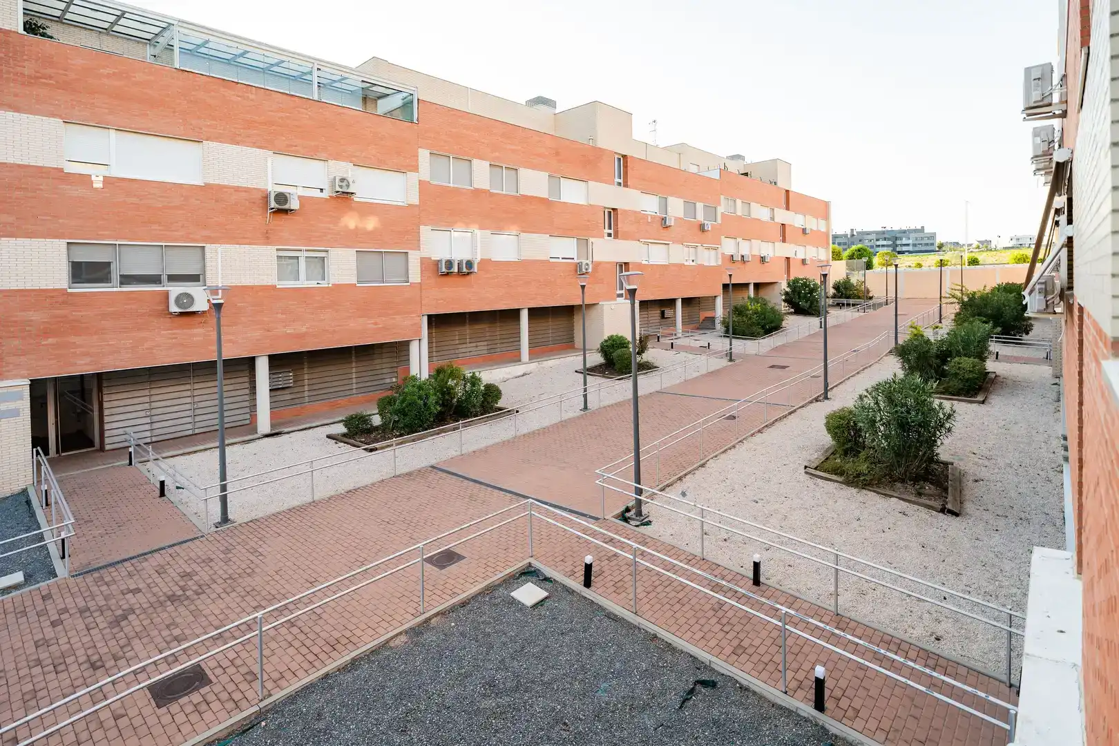 Vista exterior de Pis en venda en Villalbilla amb Aire condicionat i Balcó