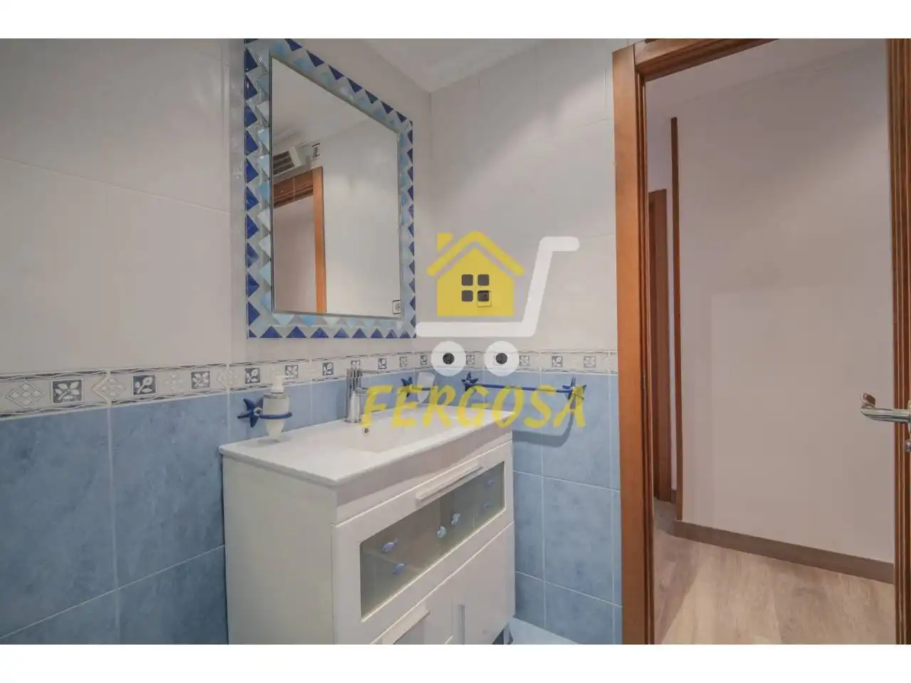 Bany de Pis en venda en Fuensalida amb Aire condicionat, Calefacció i Terrassa