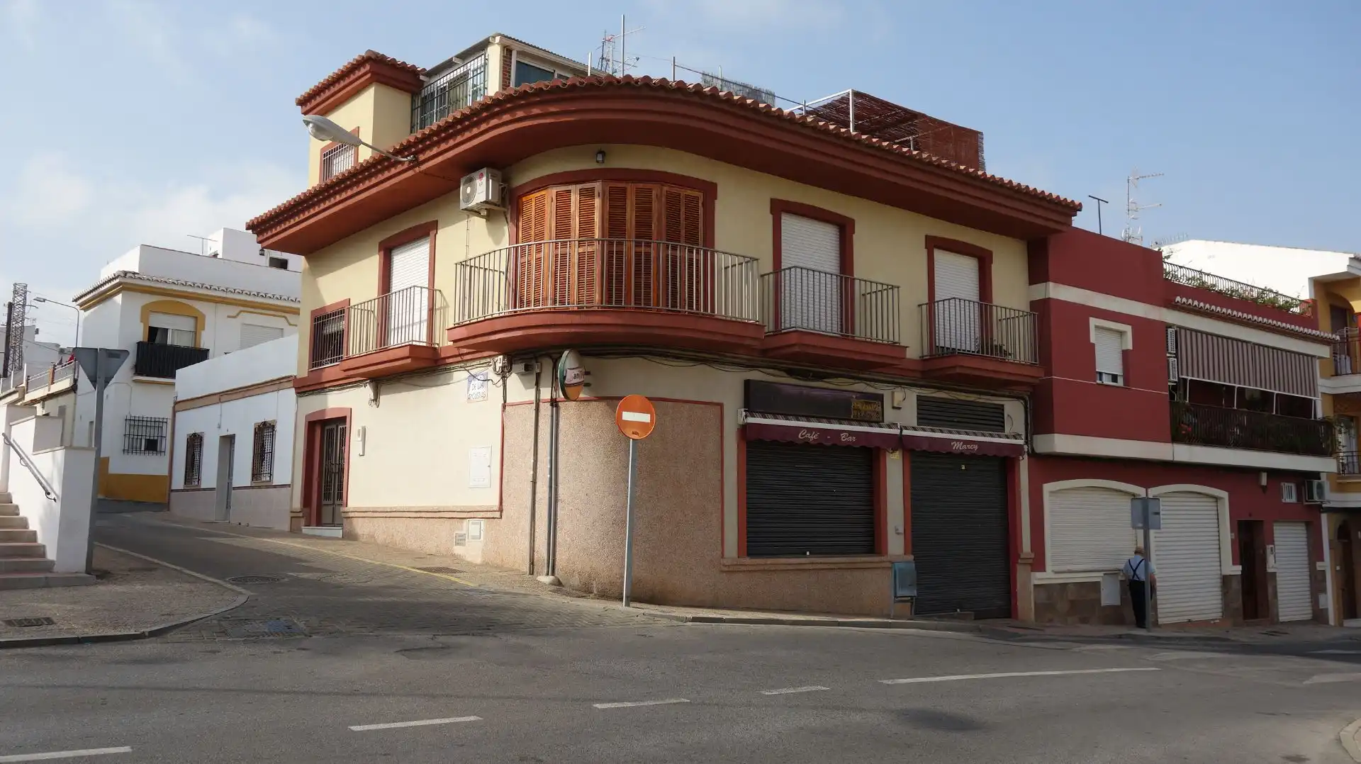 Außenansicht von Geschaftsraum zum Verkauf in Motril mit Klimaanlage und Möbliert