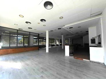 Local comercial en venda a Carrer Canudas