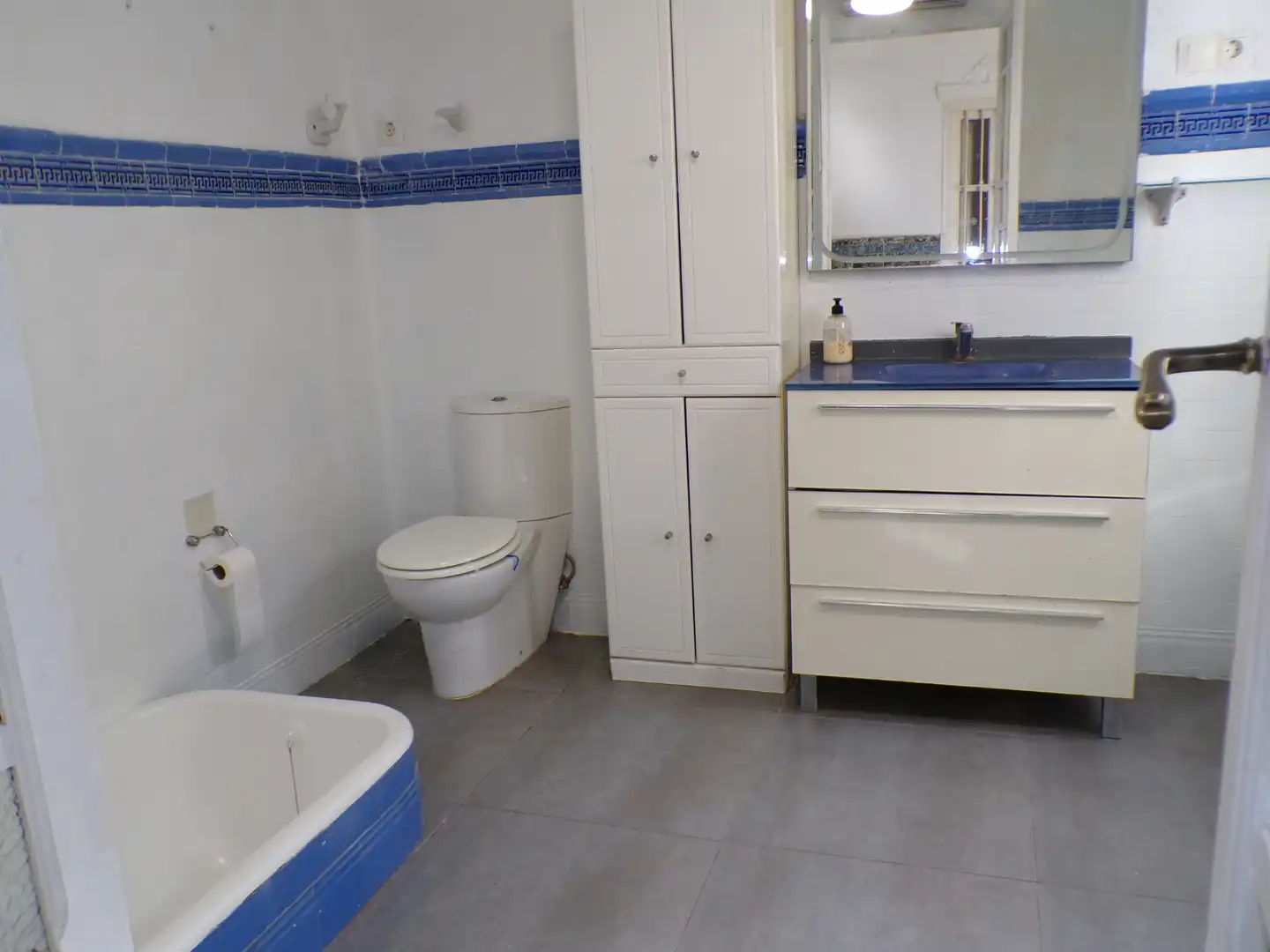 Bany de Casa o xalet en venda en Godella amb Aire condicionat, Jardí privat i Terrassa