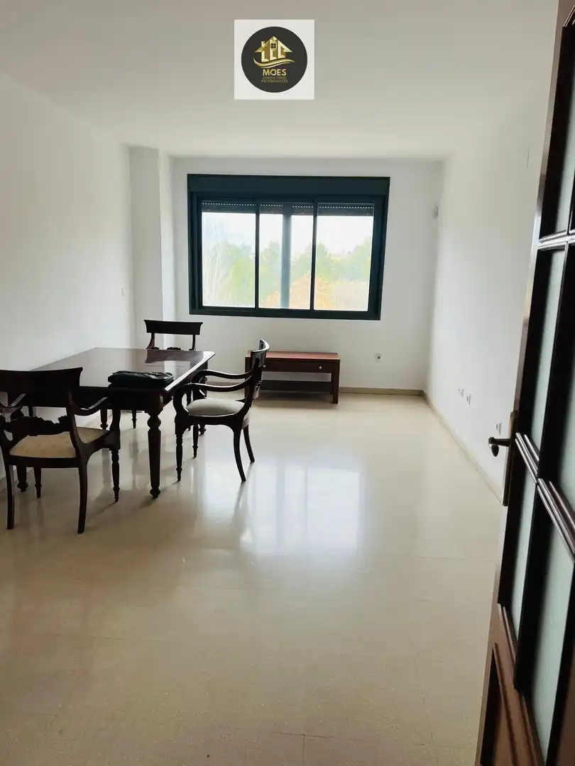 Comedor de Piso en venta en Linares