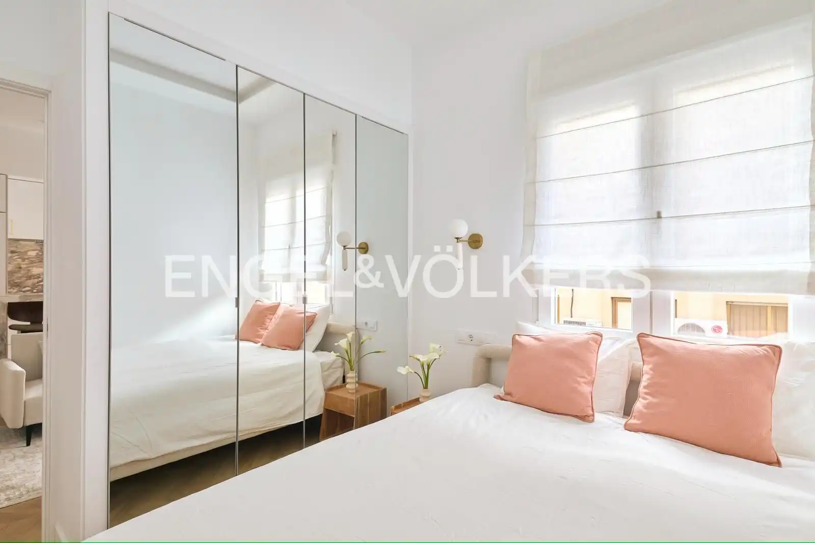 Bedroom of Flat for rent in Madrid  with Air Conditioner, Heating and Furnished