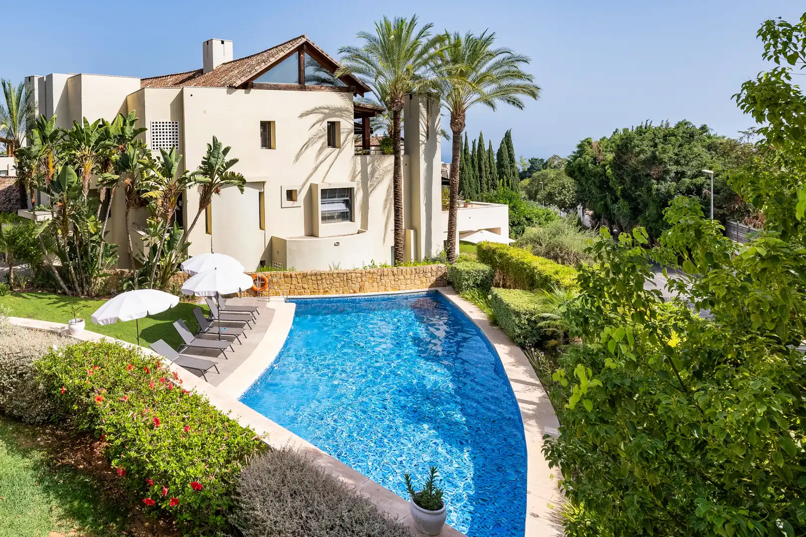 Apartament amb piscina en venda a Milla de Oro