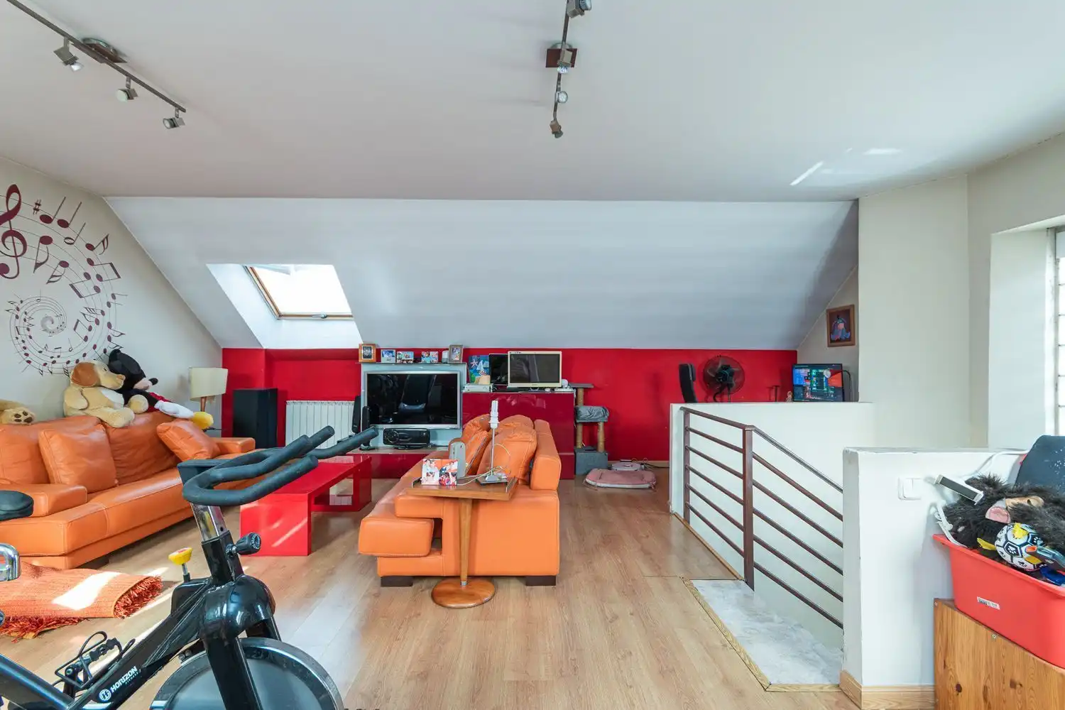Houses for sale in Fuenlabrada  with Air Conditioner, Heating and Storage room