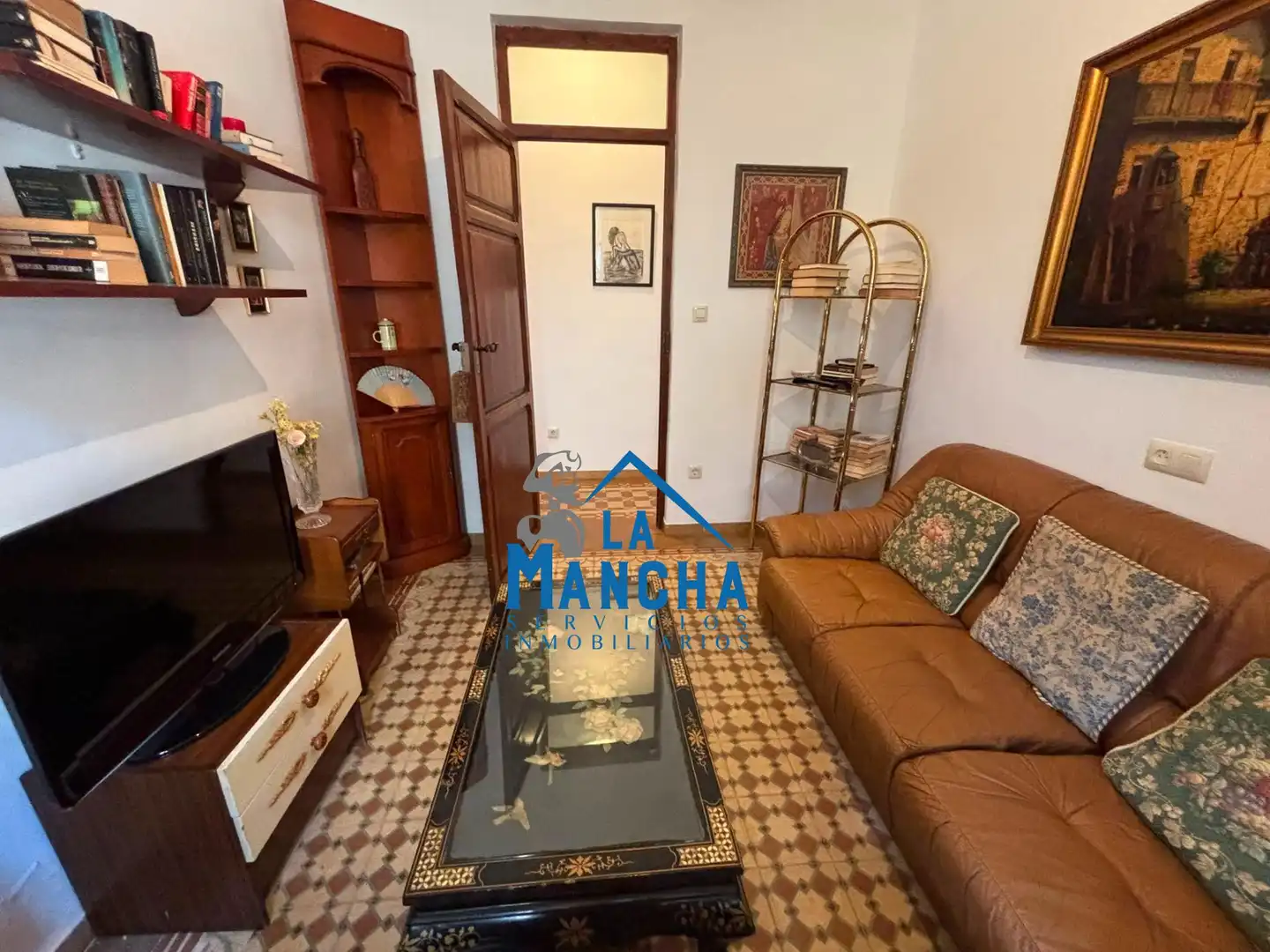 Sala de estar de Casa o chalet en venta en Hoya-Gonzalo con Calefacción, Jardín privado y Amueblado