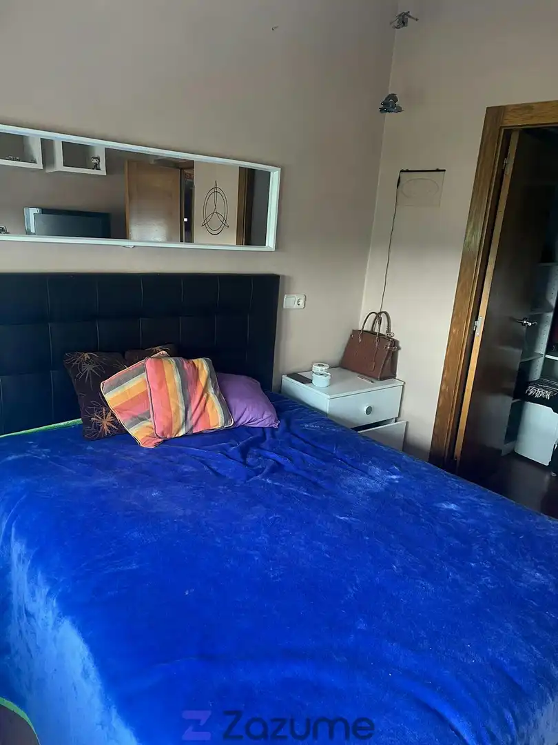 Schlafzimmer von Wohnung zur Miete in Avilés mit Klimaanlage, Heizung und Möbliert