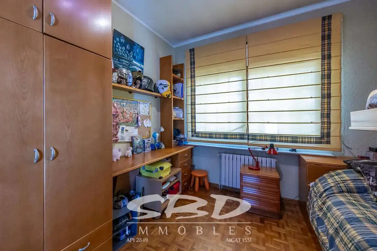 Dormitori de Casa o xalet en venda en Barberà del Vallès amb Aire condicionat, Calefacció i Terrassa