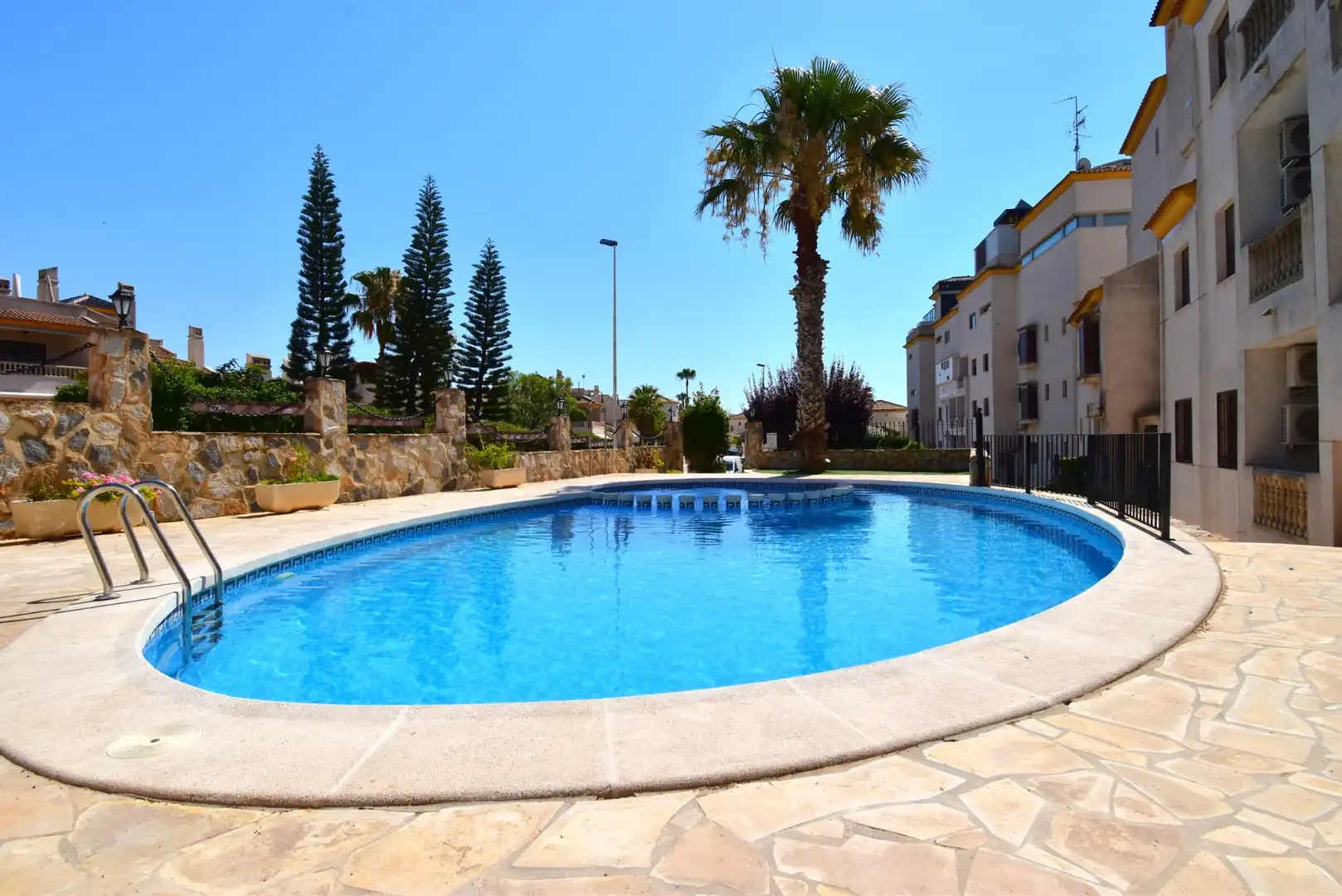 Piscina de Dúplex en venta en Orihuela con Terraza