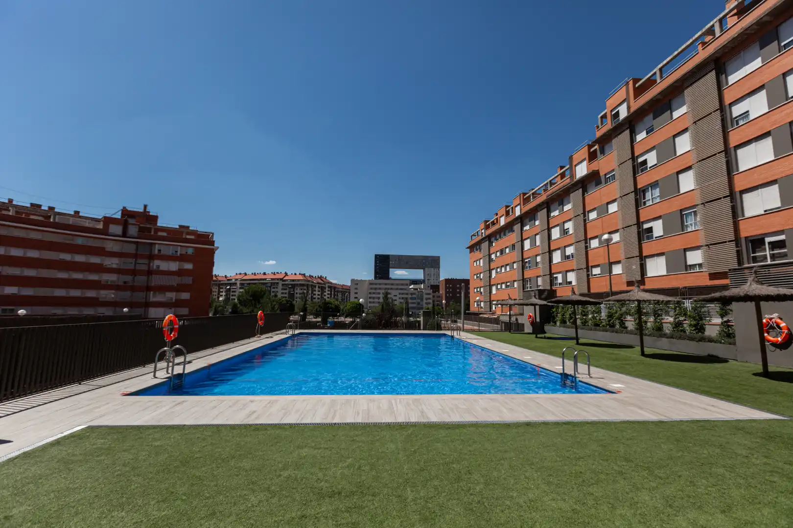 Apartament de lloguer a Calle del Pintor Ignacio de Zuloaga, 16, Sanchinarro
