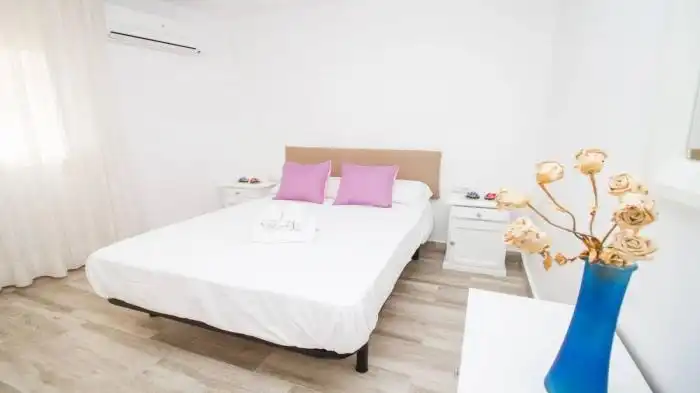 Habitación de Piso de alquiler en Málaga con Aire acondicionado y Amueblado