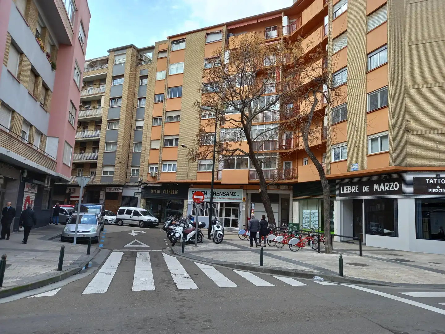 Vista exterior de Pis en venda en Zaragoza amb Calefacció