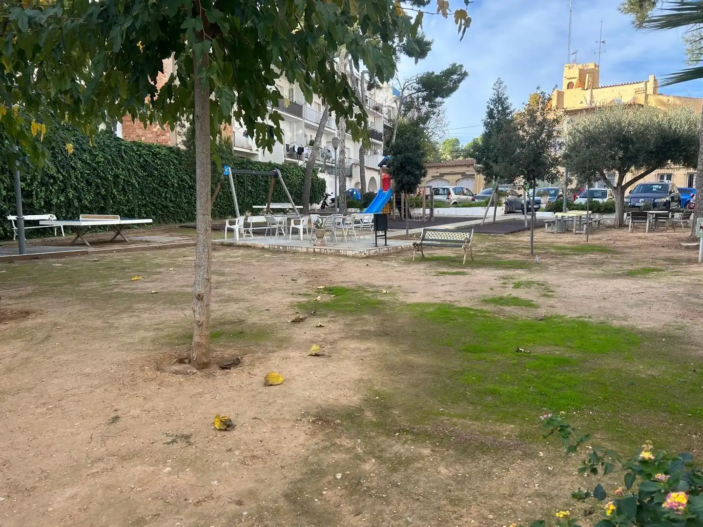 Aparcament de Apartament en venda en Sitges amb Calefacció, Jardí privat i Terrassa