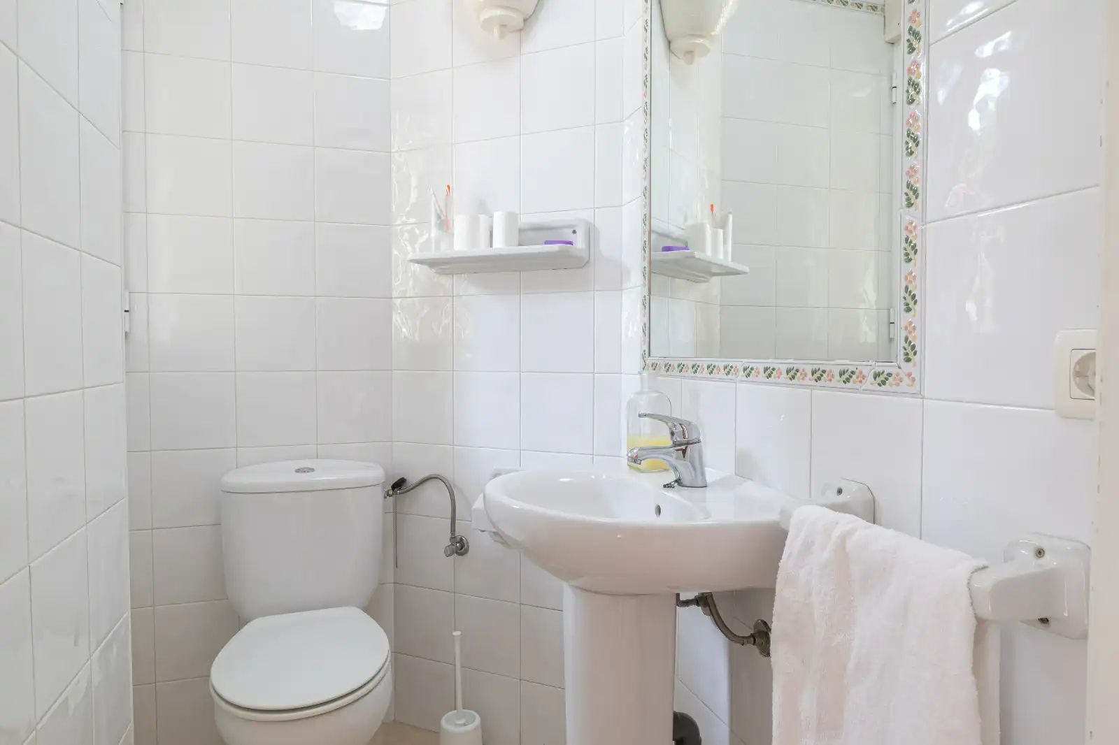Bany de Casa o xalet en venda en Málaga amb Aire condicionat, Calefacció i Jardí privat