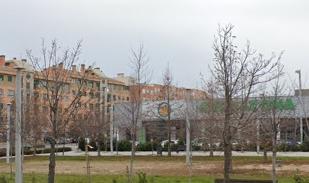 Vista exterior de Pis en venda en Alcobendas amb Aire condicionat, Piscina i Balcó