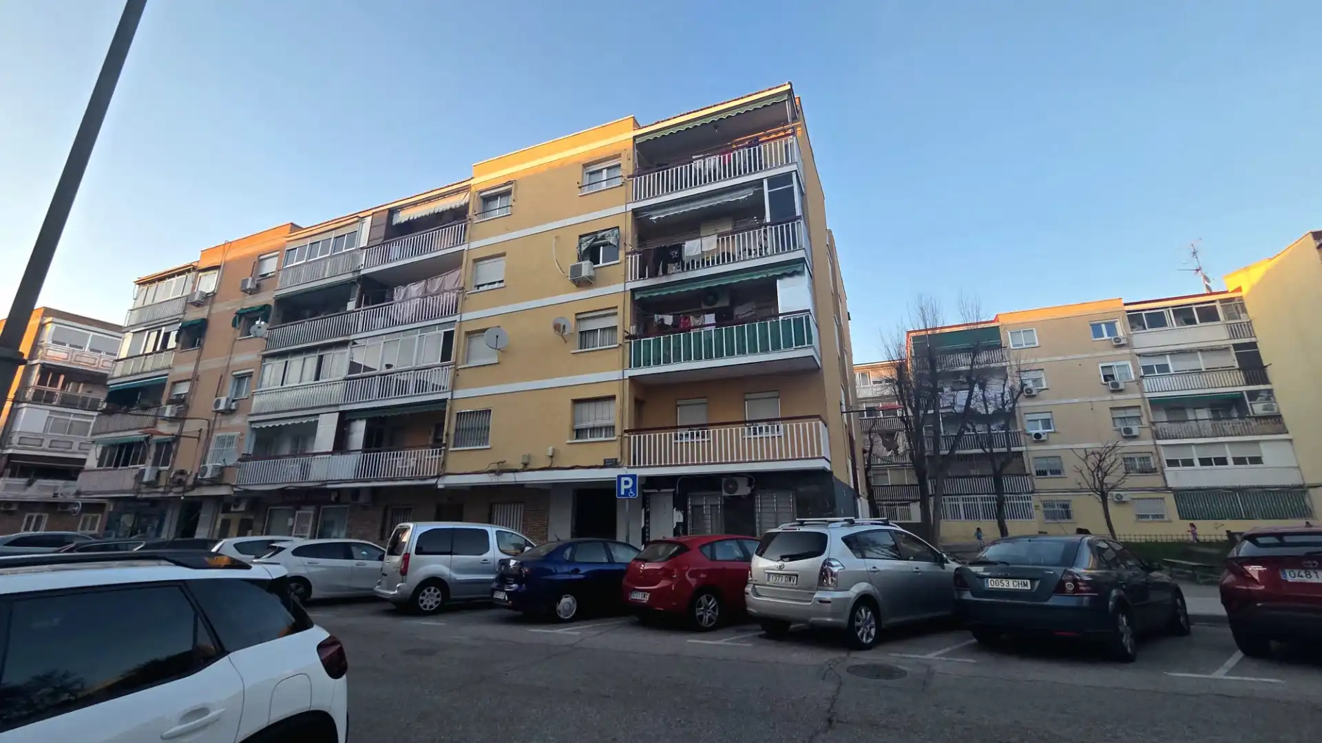 Vista exterior de Pis en venda en Parla amb Aire condicionat, Calefacció i Terrassa