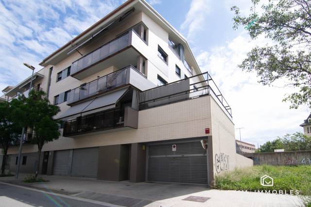 Garaje en Alquiler en Calle Ripollès, 63 en Lledoner