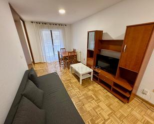 Sala d'estar de Apartament de lloguer en Salamanca Capital amb Calefacció, Moblat i Balcó