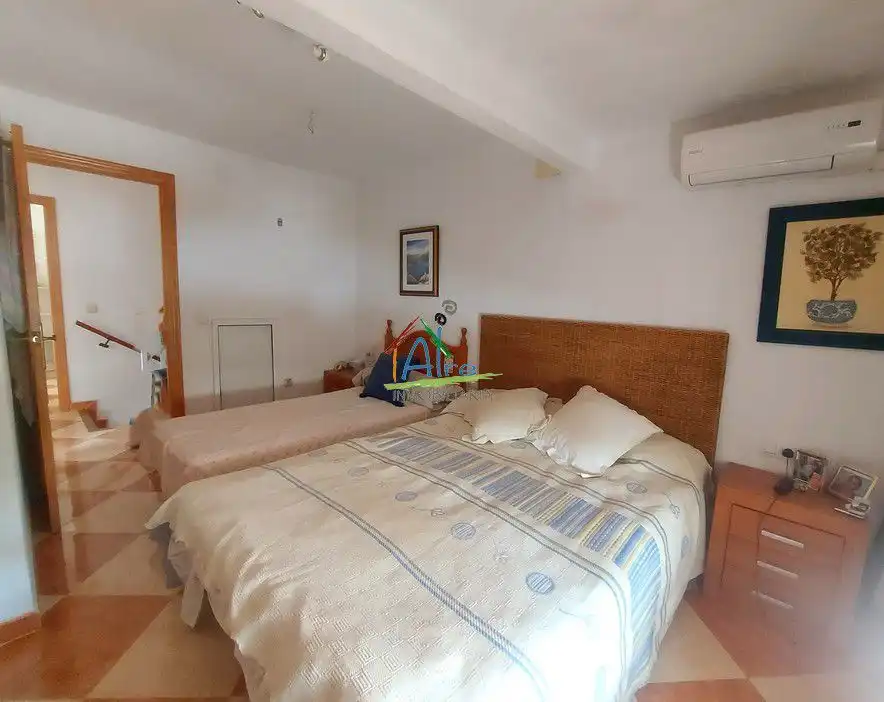 Chalet con piscina en venta en Playa golf, imagen 15