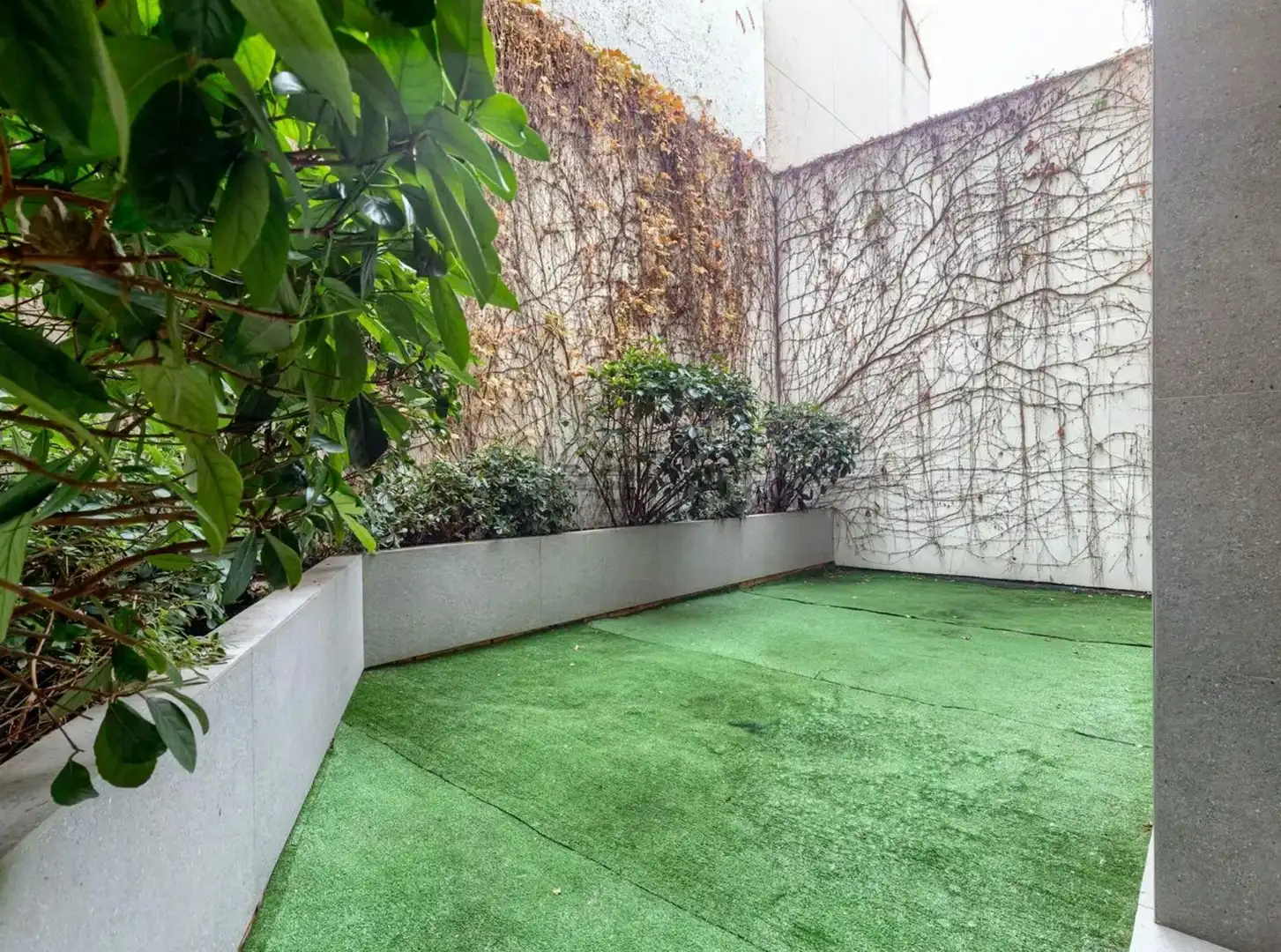 Terrasse von Wohnung zur Miete in Madrid mit Klimaanlage, Privatgarten und Möbliert
