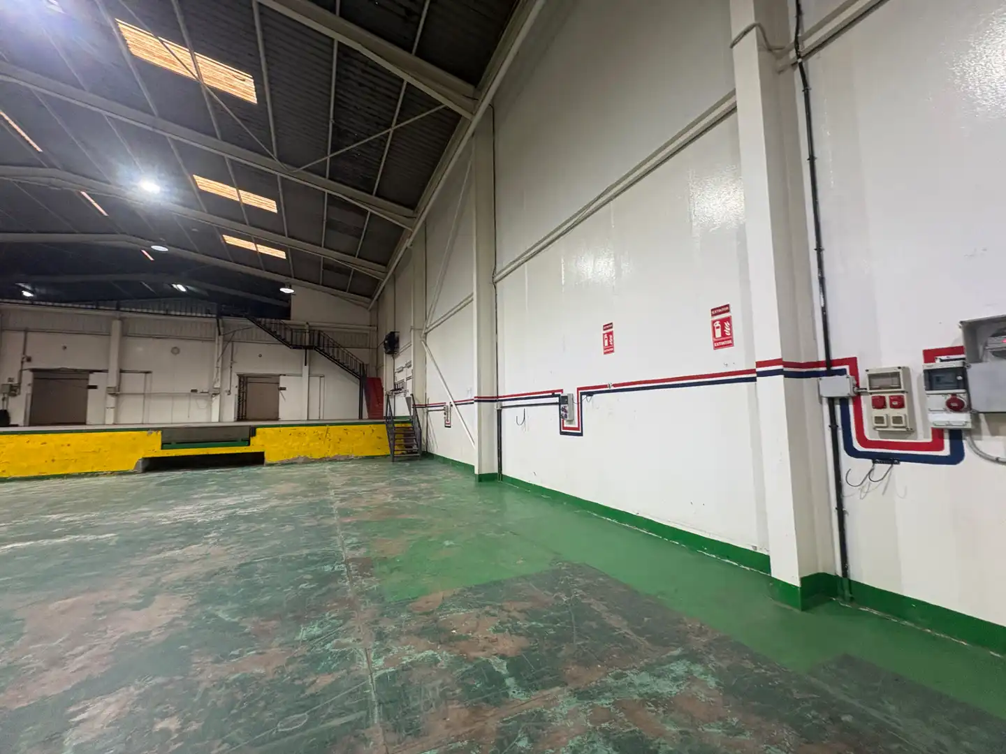 Industrial building to rent in Calle Morera 10-12, imagen 5