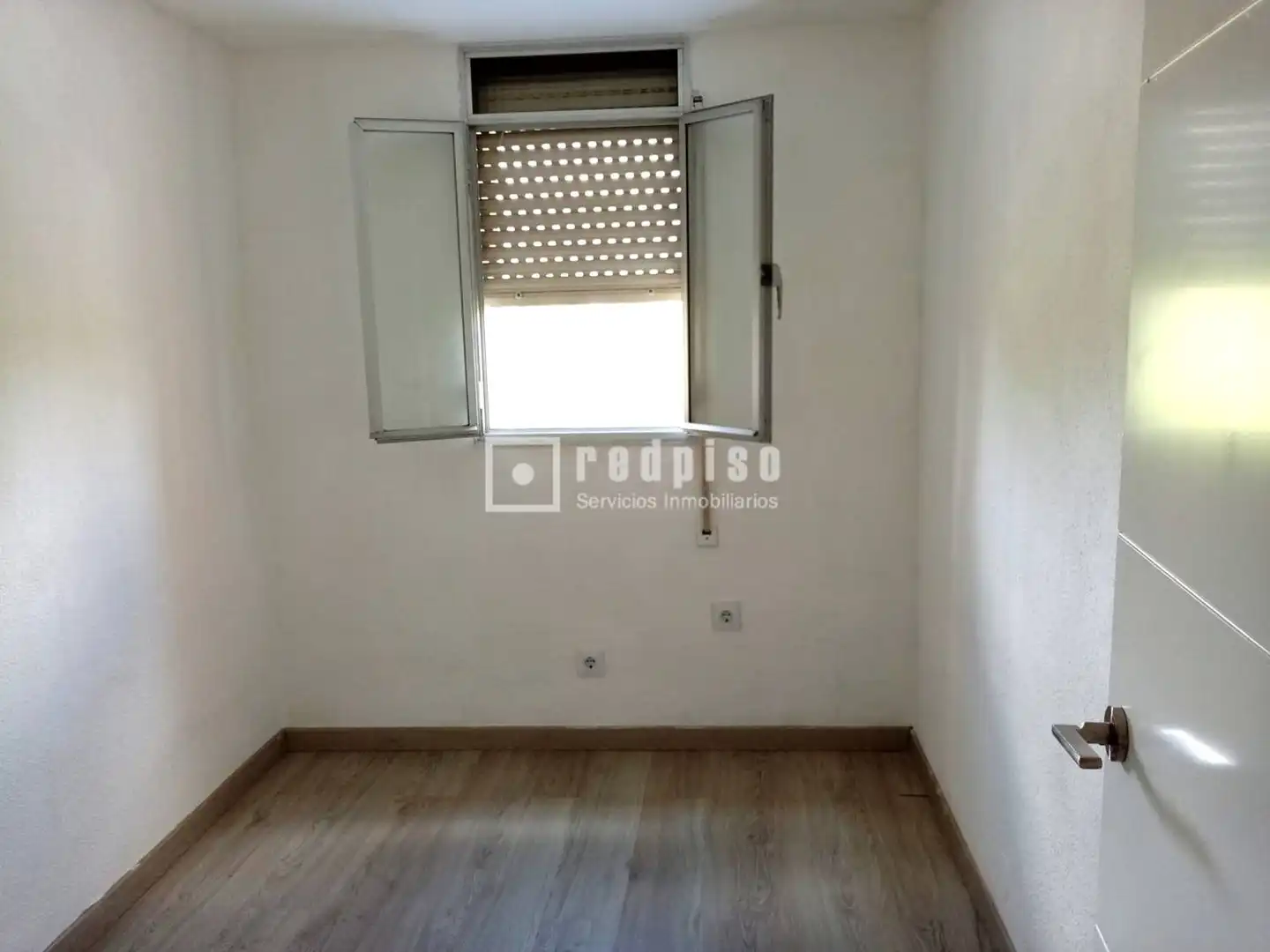 Habitación de Piso en venta en Madrid con Terraza