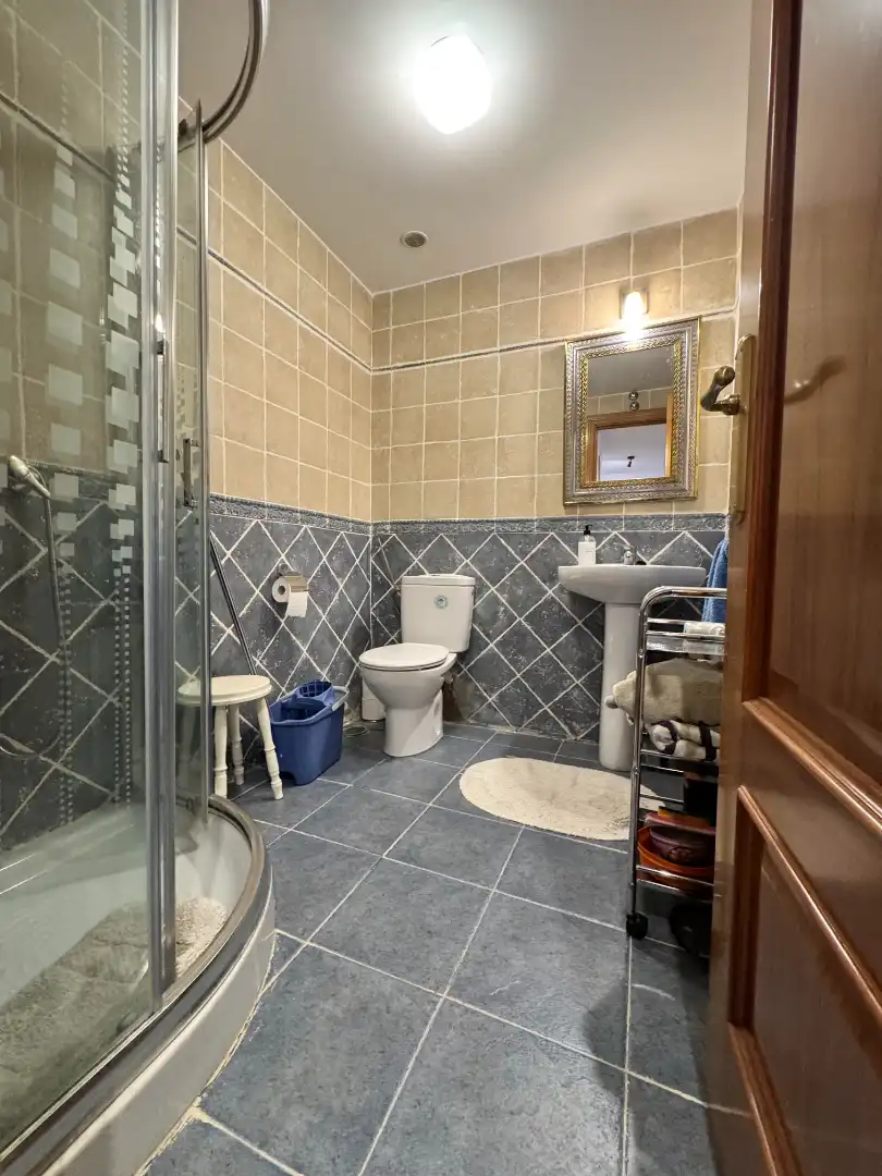 Bathroom of Houses for sale in El Escorial  with Air Conditioner, Heating and Private garden