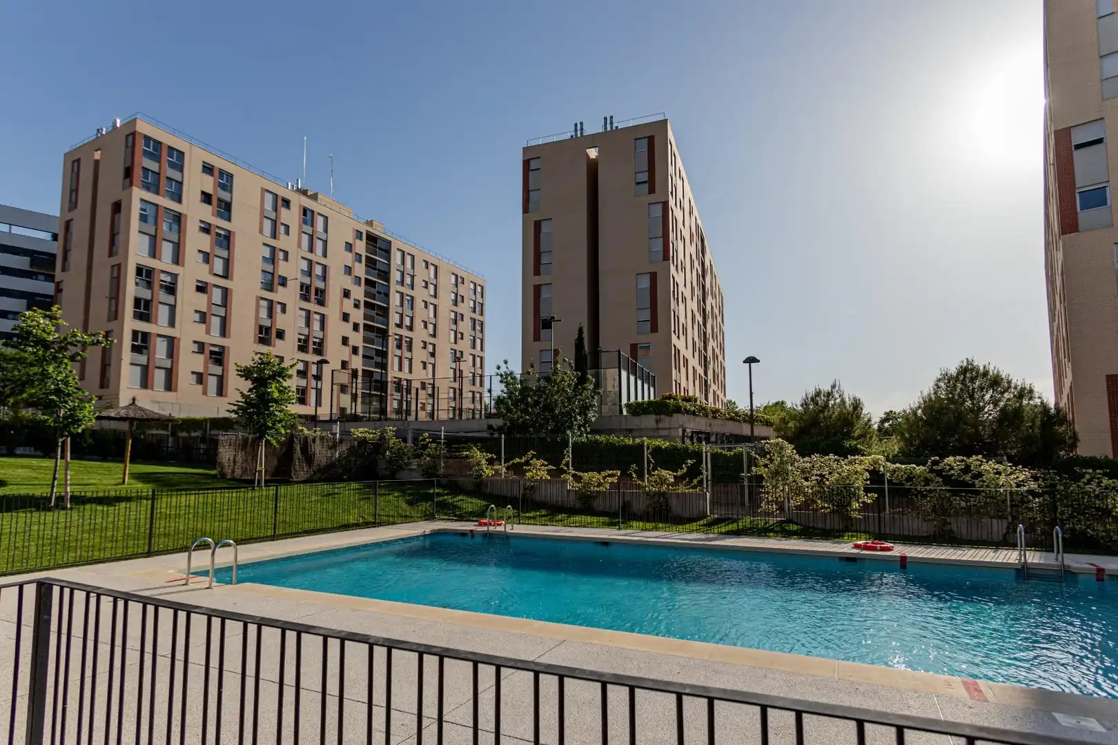 Swimming pool of Flat for rent in Tres Cantos  with Heating, Storage room and Community pool