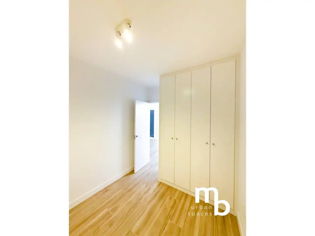 Bedroom of Flat for sale in Madrid  with Air Conditioner and Heating