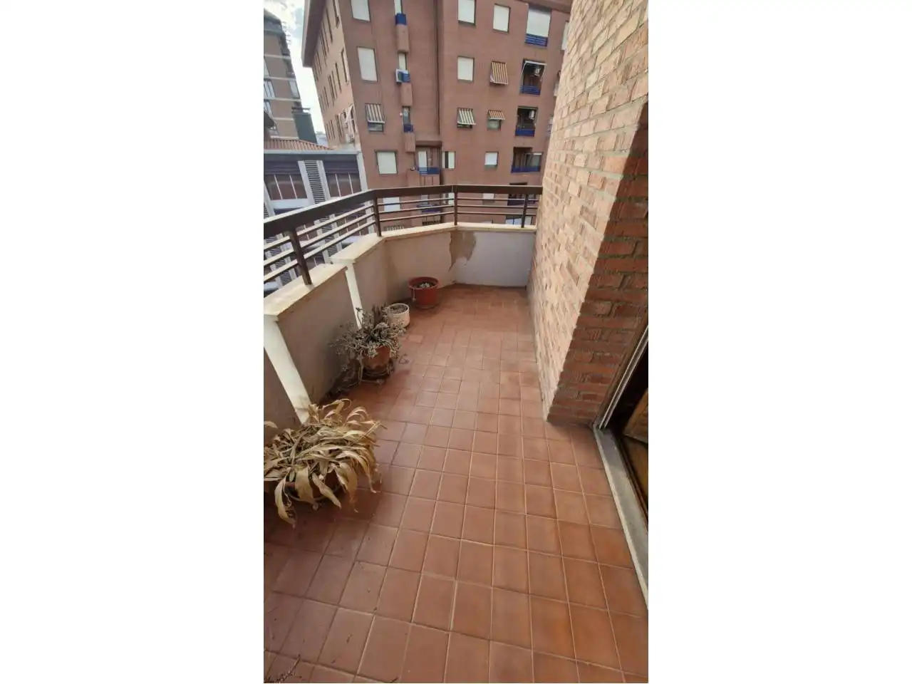 Pis en venda a Avenida Colón, Residencia