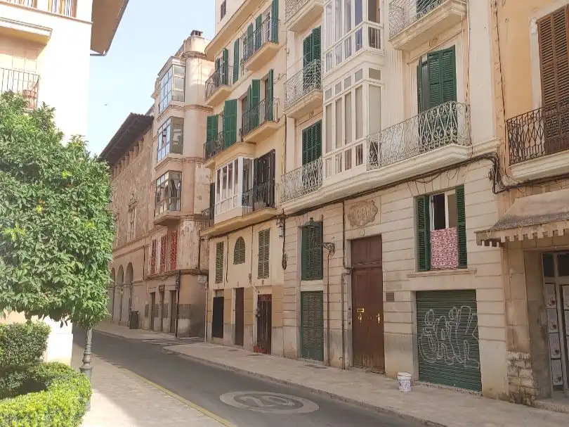 Pis de lloguer a Carrer de Ramon Llull 7
