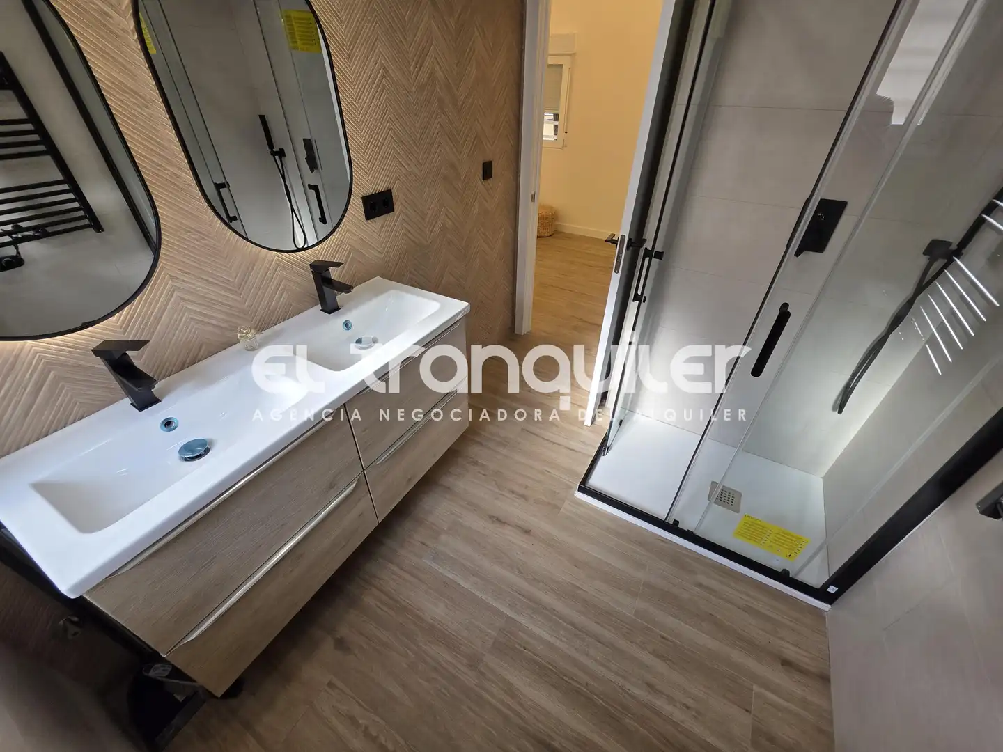 Badezimmer von Wohnung zur Miete in Madrid mit Klimaanlage, Möbliert und Waschmaschine
