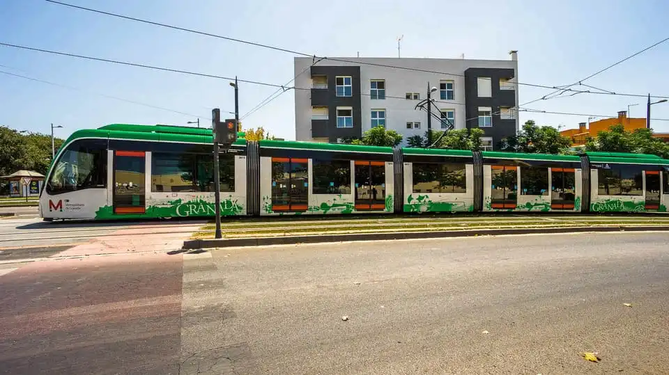 Außenansicht von Garage zur Miete in Granada