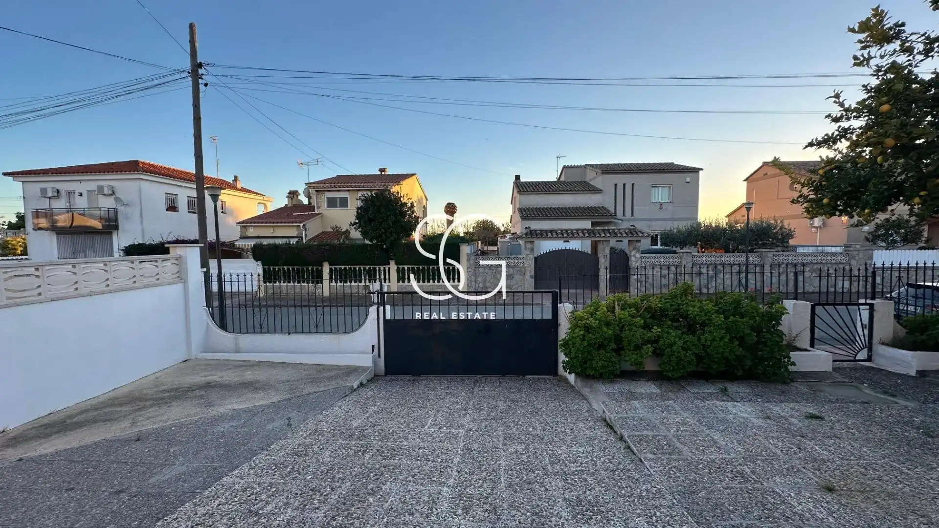 Vista exterior de Casa o chalet en venta en Creixell con Jardín privado, Terraza y Balcón
