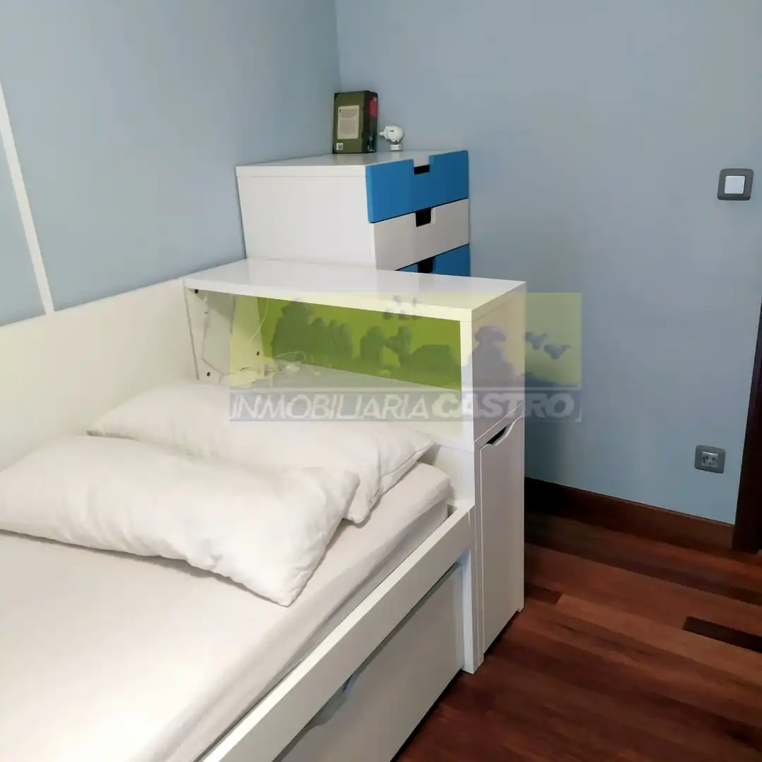 Schlafzimmer von Wohnung zur Miete in Castro-Urdiales mit Heizung, Möbliert und Balkon