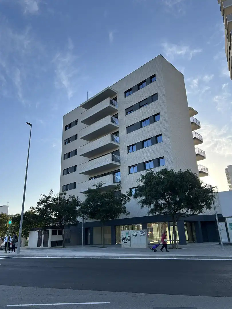 Local de alquiler en Avinguda del Maresme, 6, El Rengle