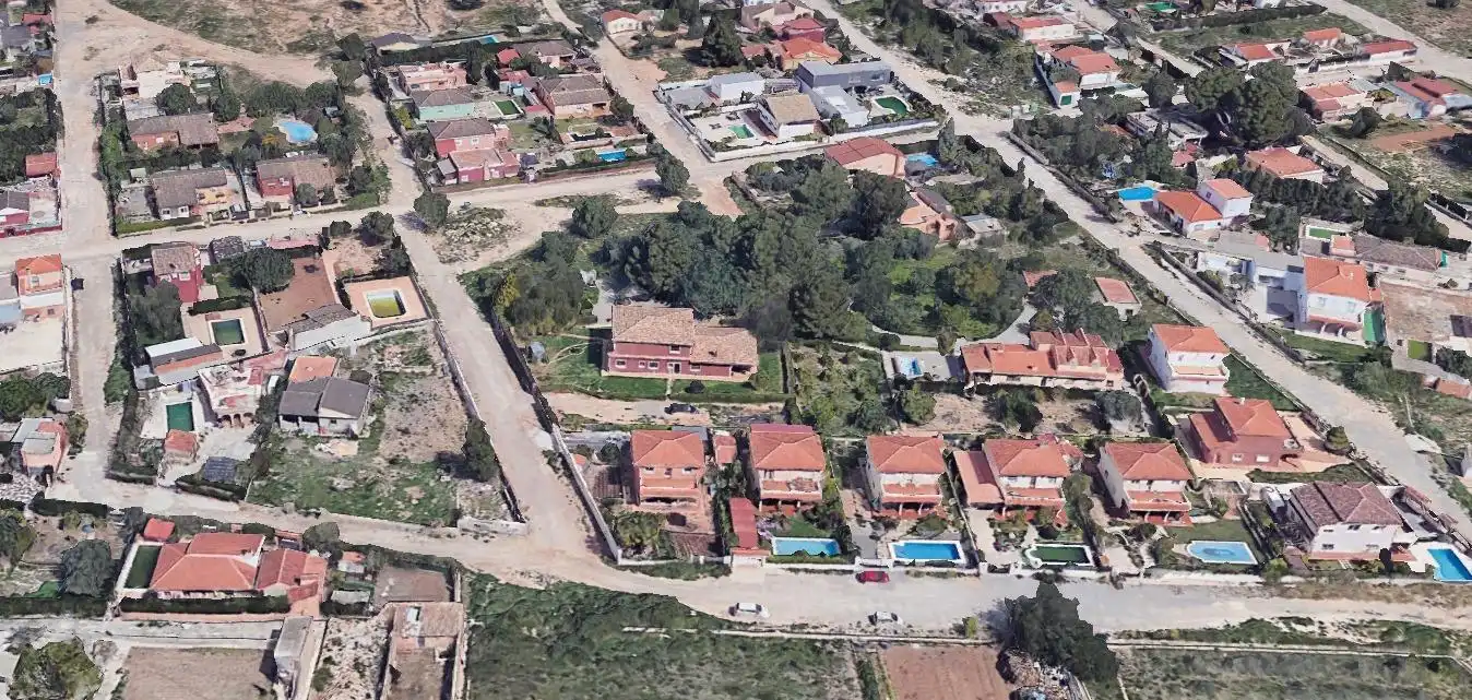 Casa o xalet en venda en Llíria amb Jardí privat
