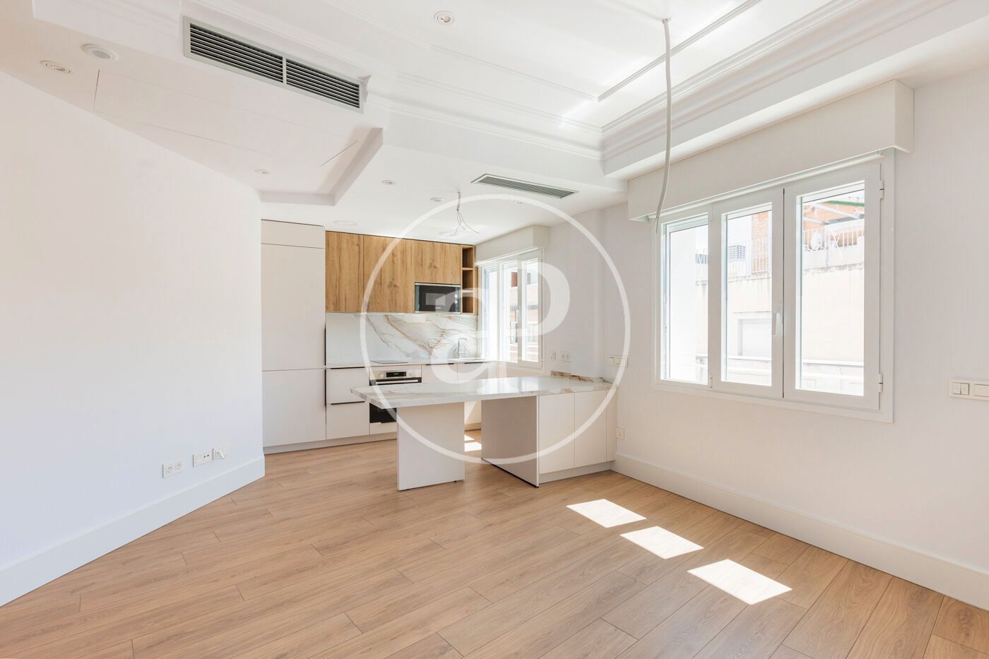 Exterior view of Flat for sale in  Madrid Capital  with Air Conditioner, Heating and Storage room
