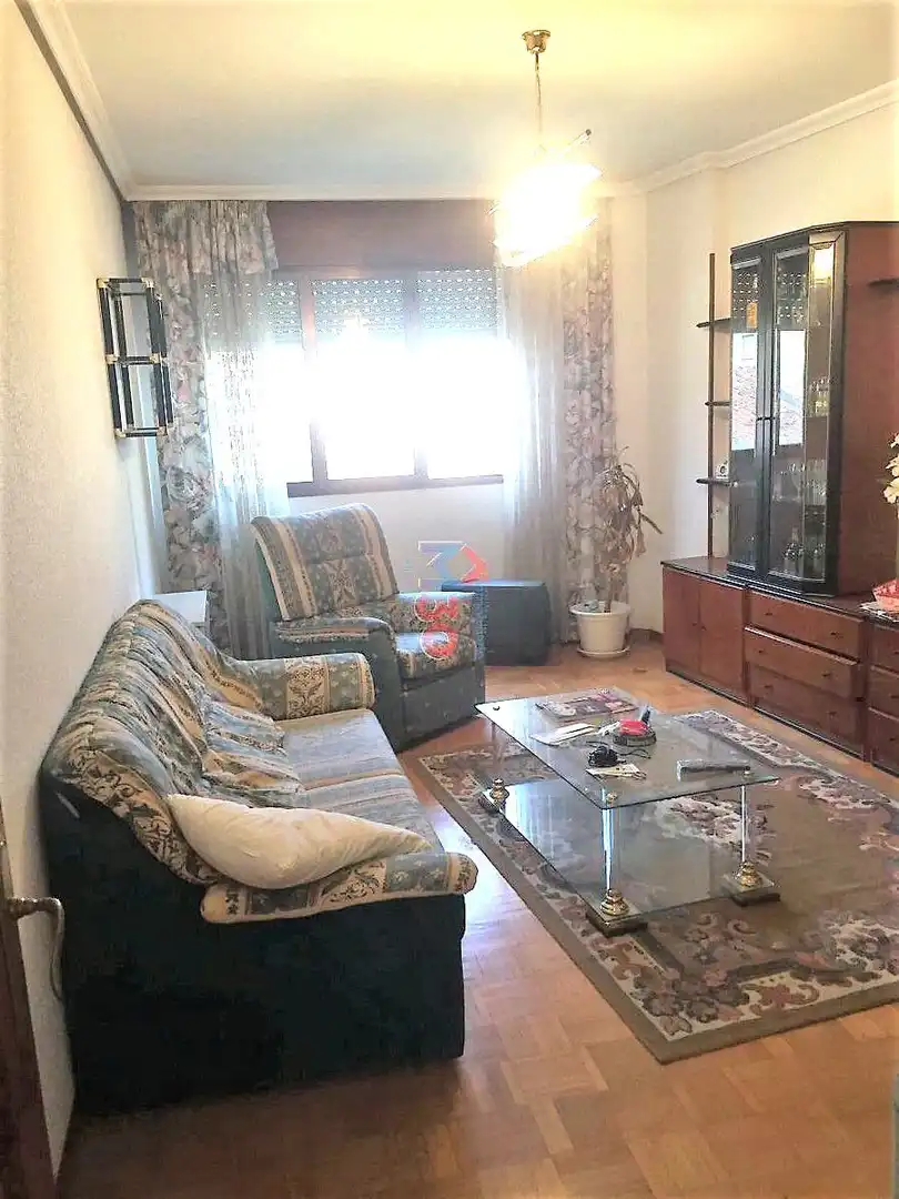 Sala de estar de Apartamento en venta en Miranda de Ebro con Calefacción, Parquet y Trastero