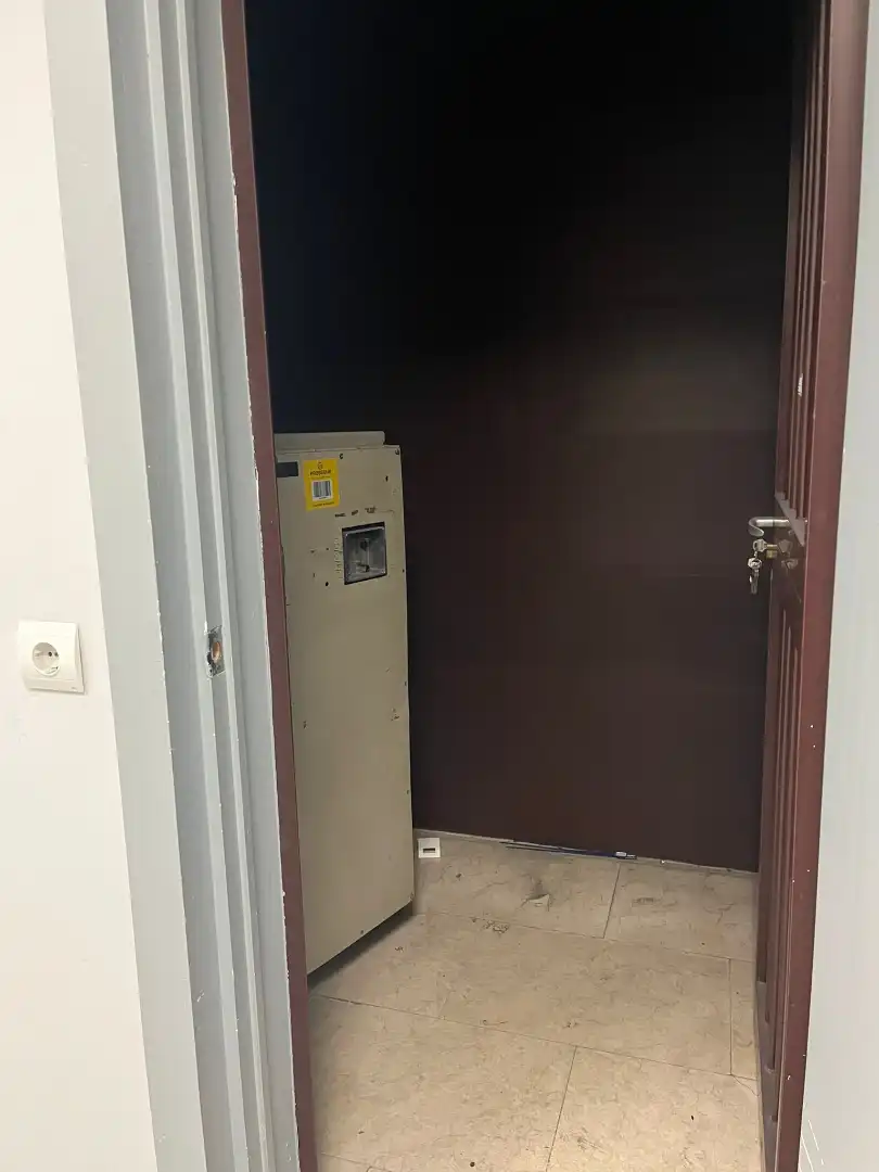 Local en venta en Madrid con Aire acondicionado y Alarma