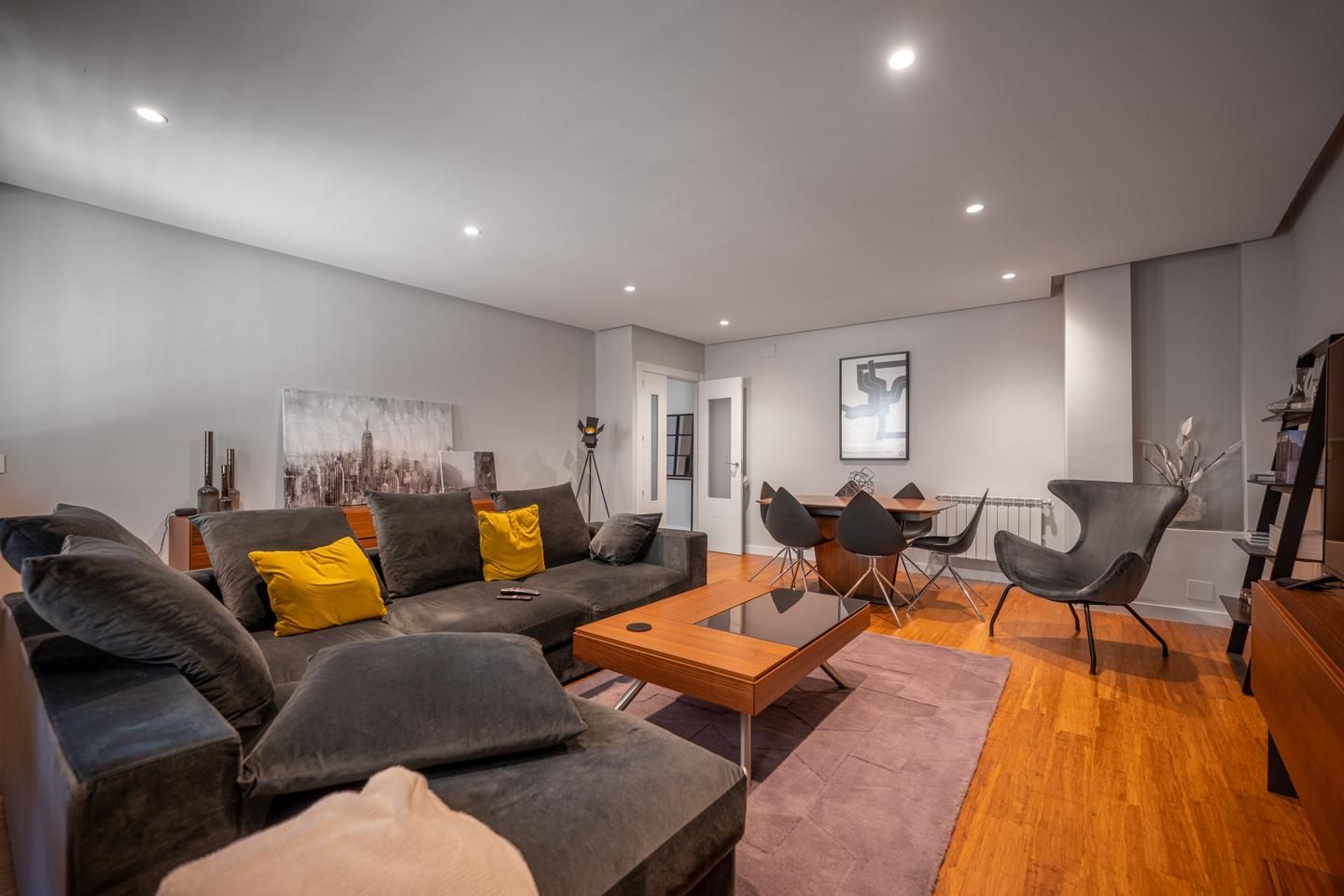 Sala d'estar de Casa o xalet en venda en Ávila Capital amb Calefacció, Terrassa i Traster