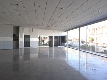 Nave industrial en venta en Calle Somosierra 4