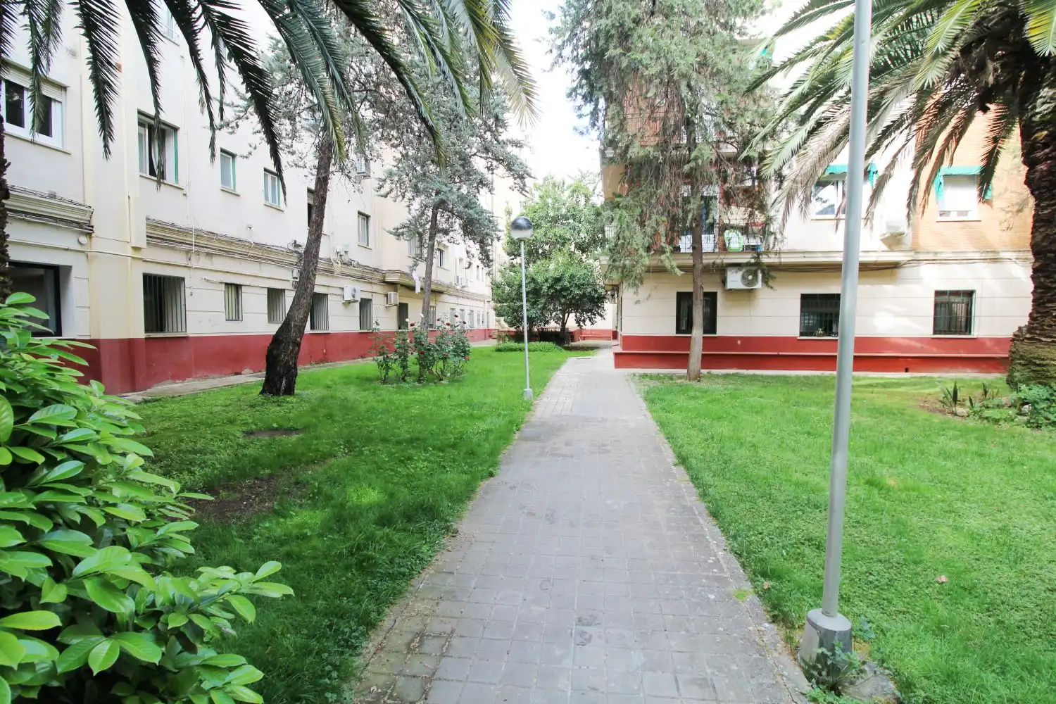 Vista exterior de Piso en venta en Ciudad Real con Aire acondicionado, Calefacción y Terraza
