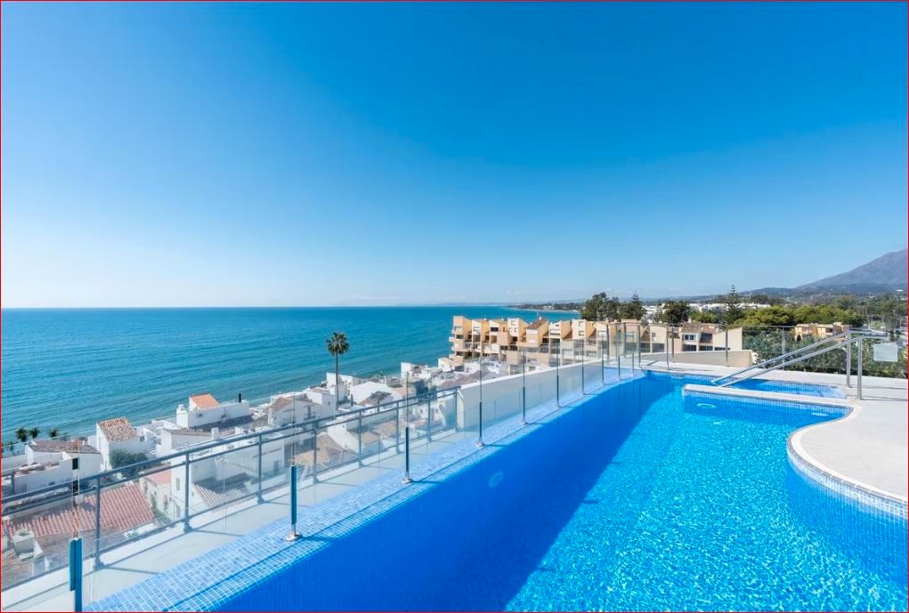 Swimming pool of Apartment for sale in Estepona  with Air Conditioner, Heating and Private garden