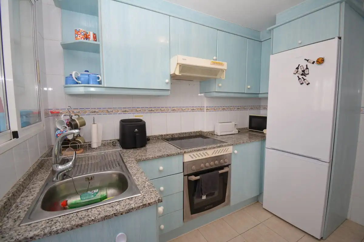 Cuina de Apartament en venda en Dénia amb Terrassa, Forn i Alarma