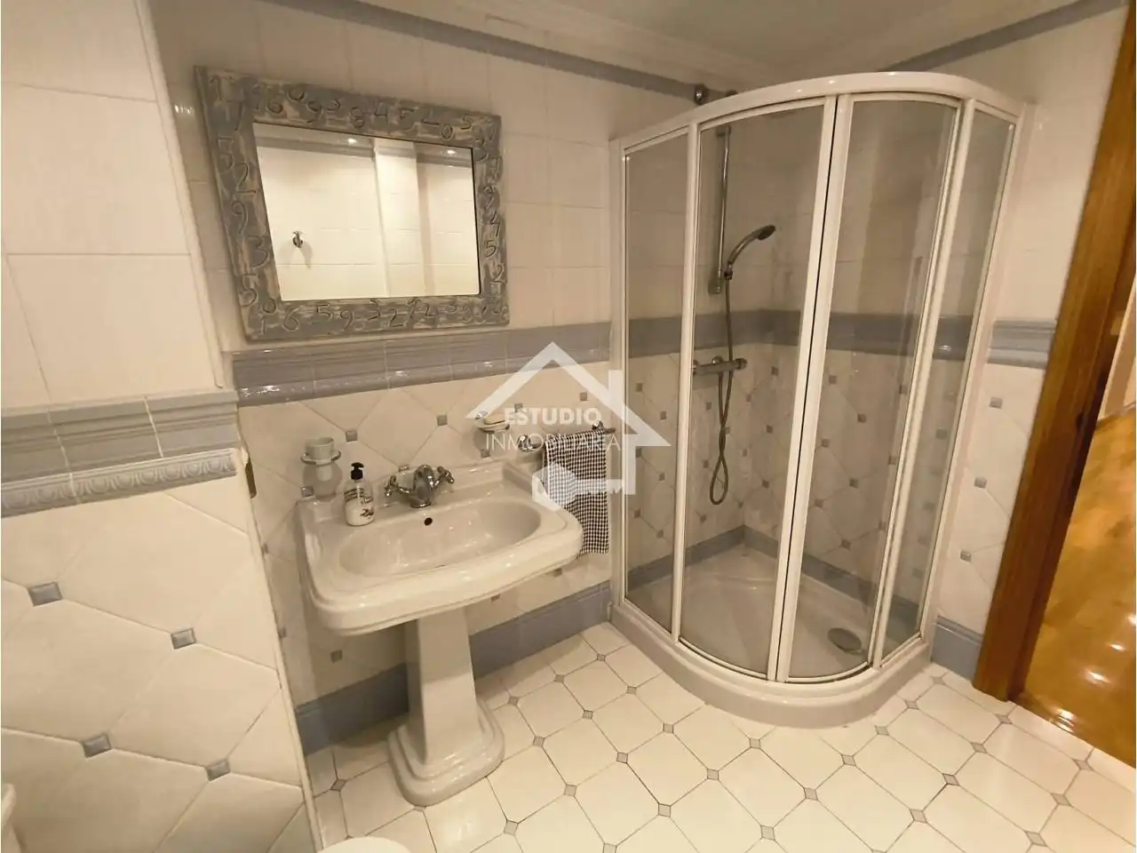 Piso con terraza en venta en Calle Belchite, imagen 34