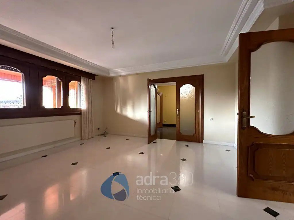 Houses for sale in Lardero  with Air Conditioner, Heating and Private garden