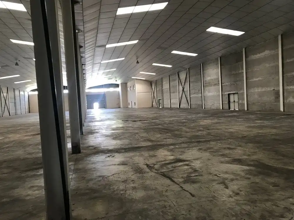 Fabrikhallen zur Miete in Reus