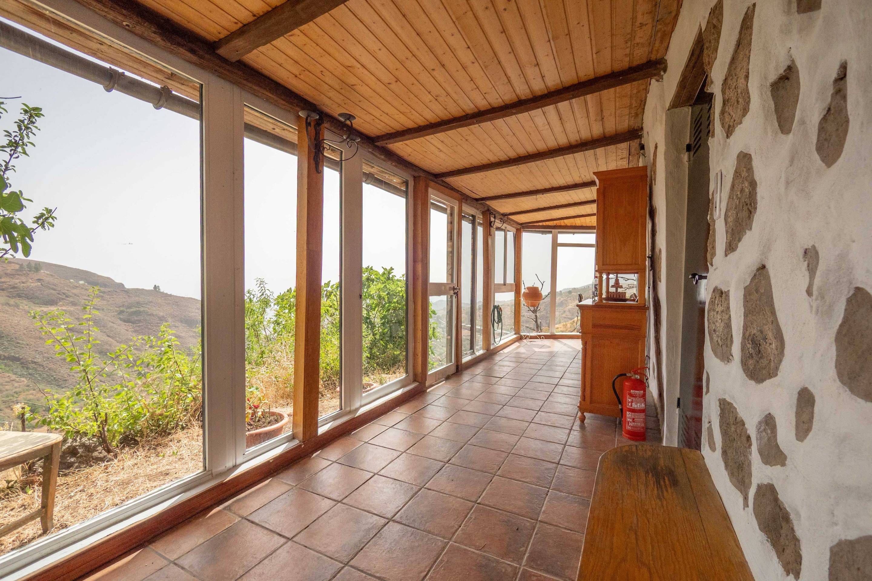 Country house for sale in Vega de San Mateo