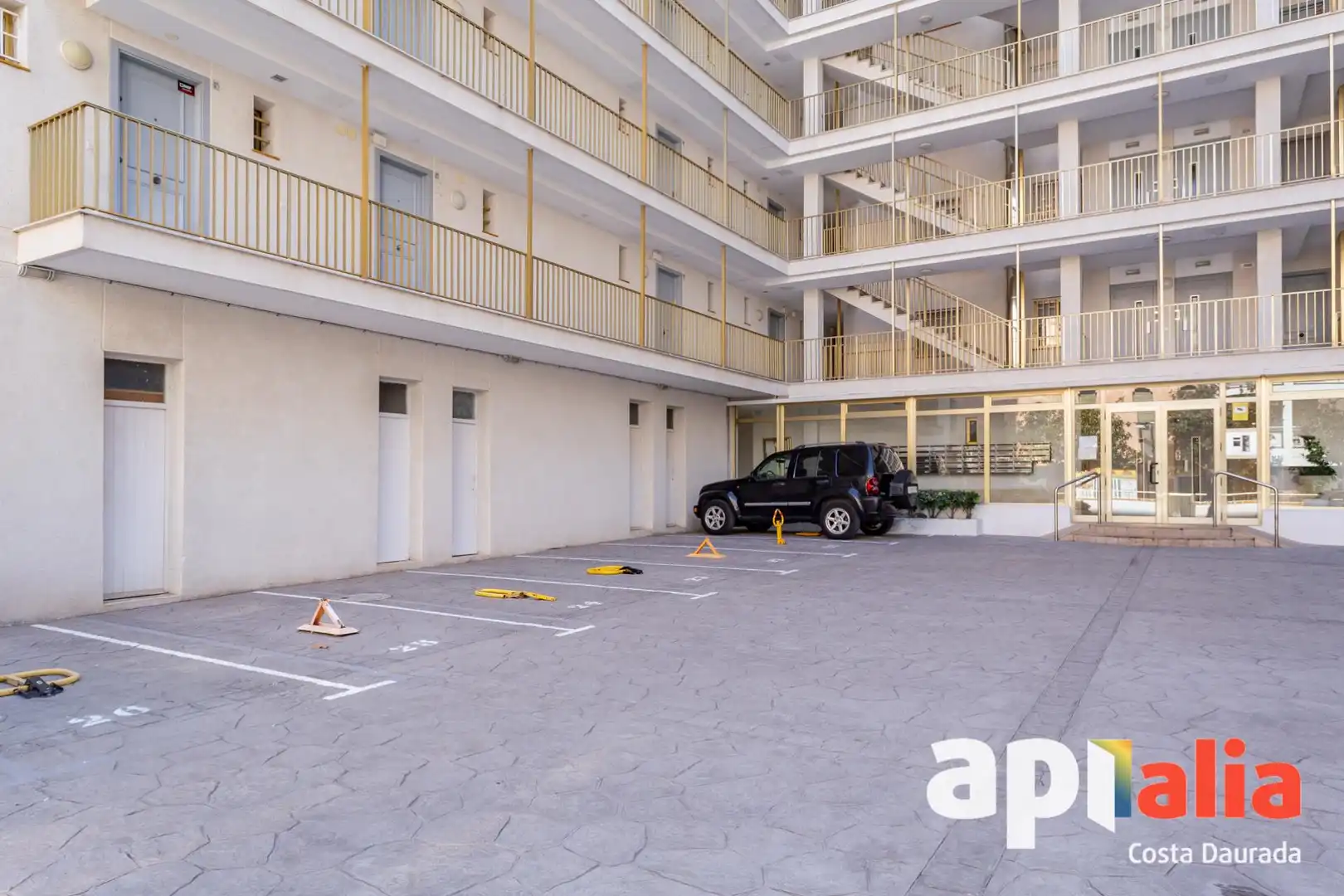 Parking de Apartamento en venta en Salou con Calefacción y Terraza
